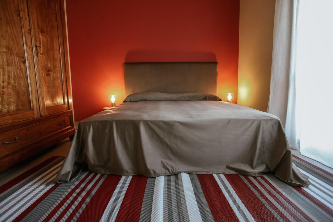 Ca'Du Lin - Jacuzzi Bed & Breakfast Cisterna d'Asti Ngoại thất bức ảnh