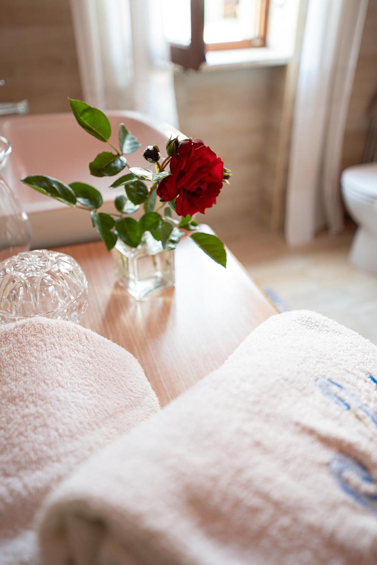 Ca'Du Lin - Jacuzzi Bed & Breakfast Cisterna d'Asti Ngoại thất bức ảnh